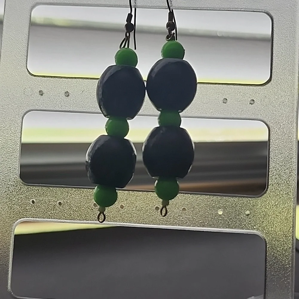 Handmade  Black and Green Beaded Earrings - Picture 2 of 5